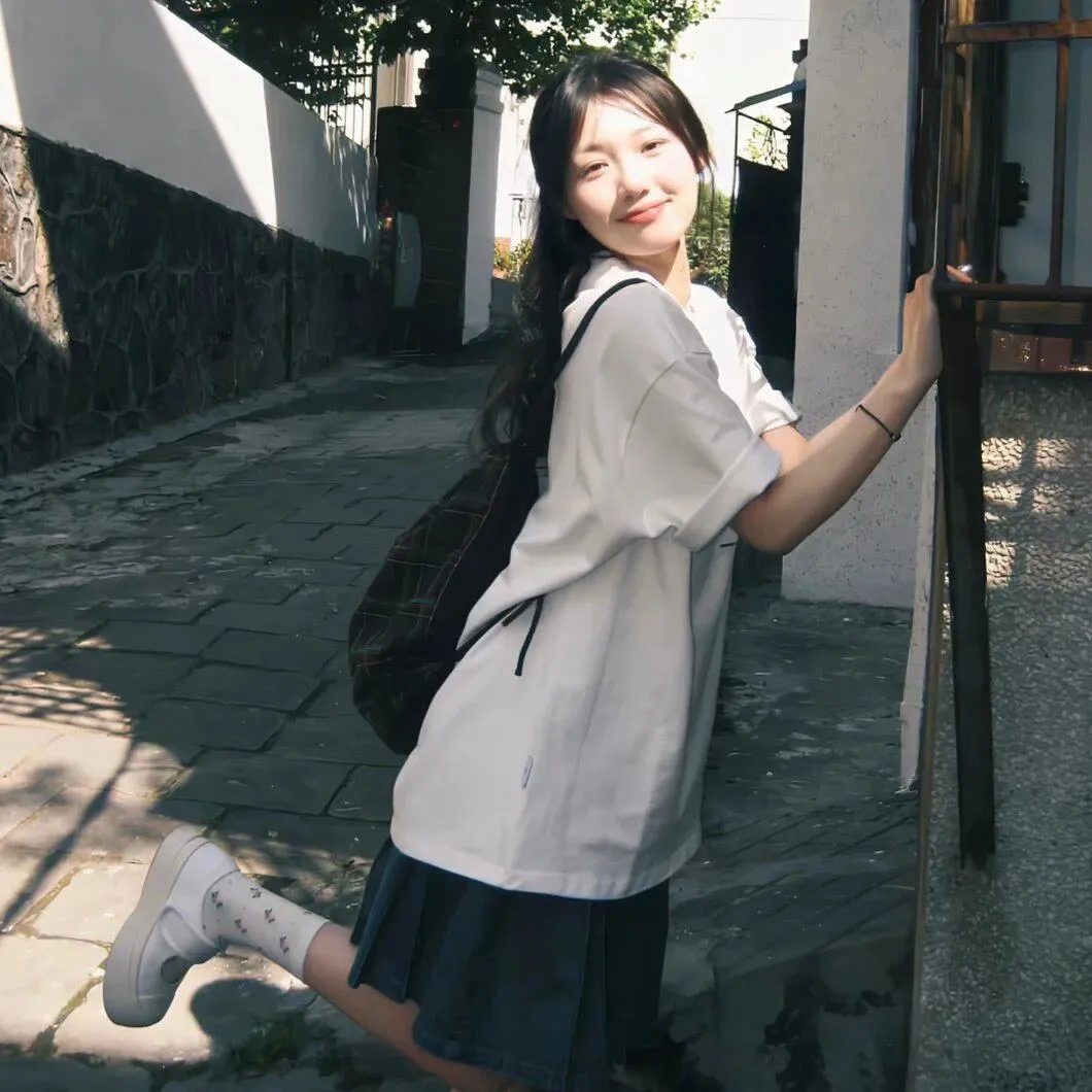 偷窥课程 海报